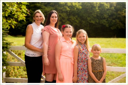 Photographer family portraits Hertfordshire, Essex, London, Broxbourne, Cheshunt, St Albans, Welwyn Garden City, Hoddesdon